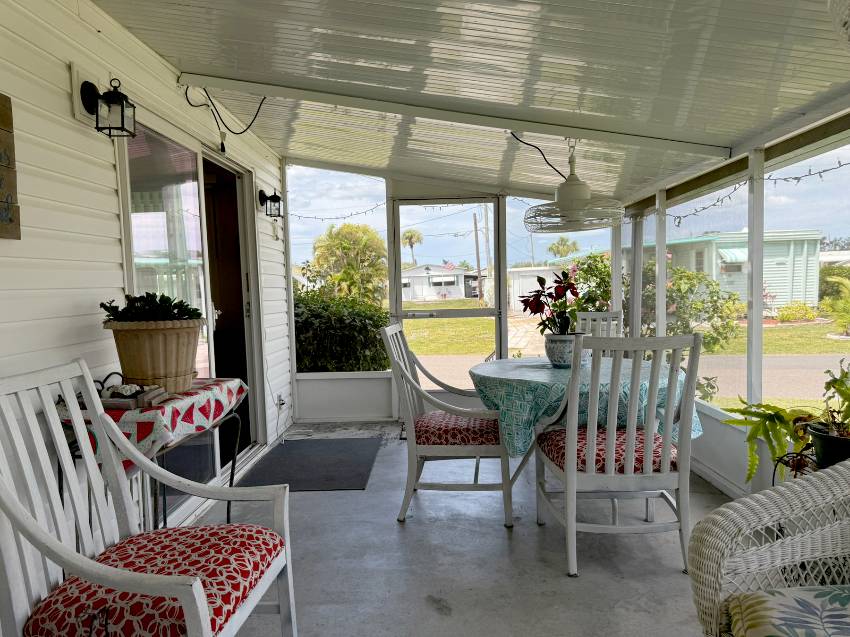 31 Center Rd a Palmetto, FL Mobile or Manufactured Home for Sale